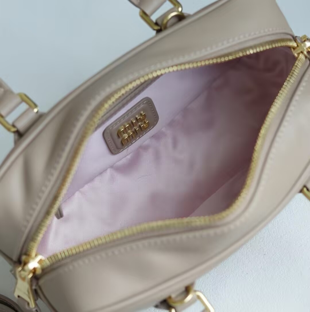 M1v M1v arcadie leather bag 10.5x22x7.5cm