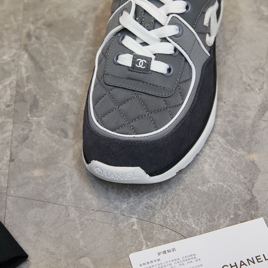 UA Ch**el SNEAKERS