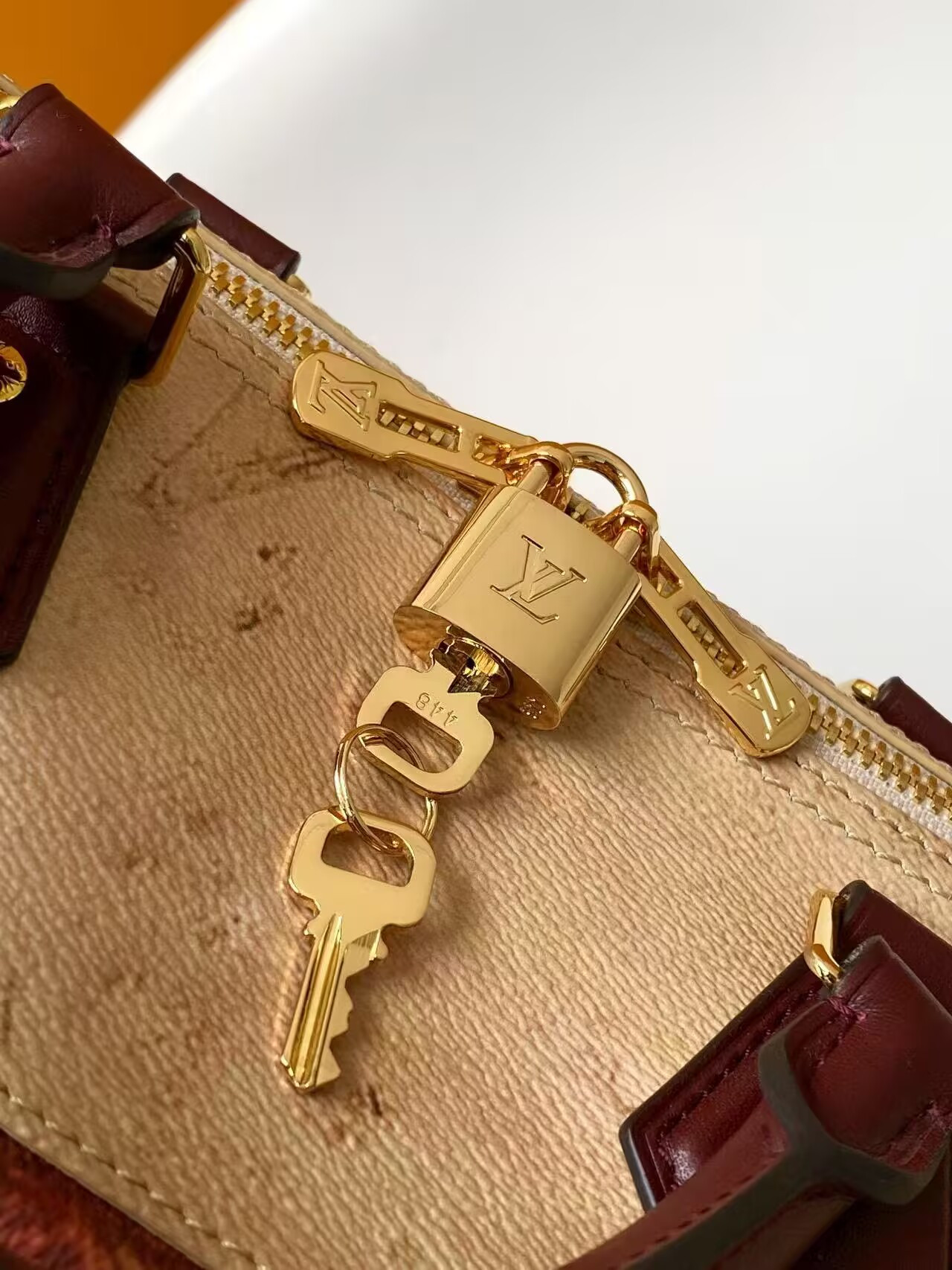 LV Speedy Soft 30 M28149 30x21x17cm