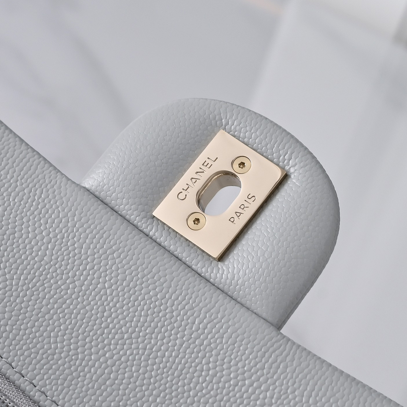 Ch**el classic flap handbag light grey with light gold hardware and caviar leather a01113 23x14.5x6cm