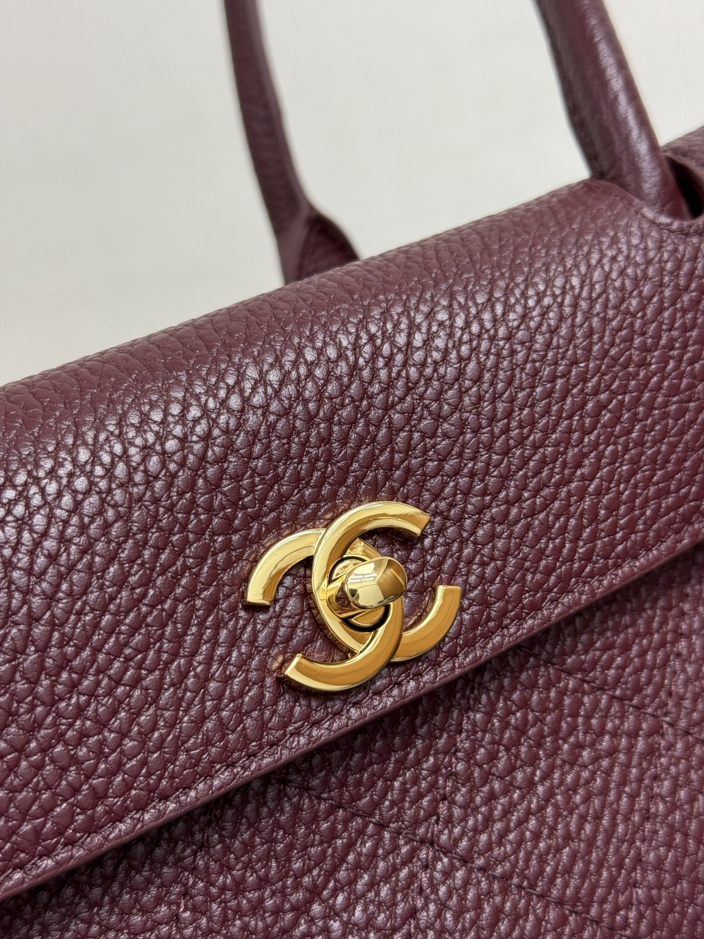 Ch**el small tote as6288 15x31x12cm