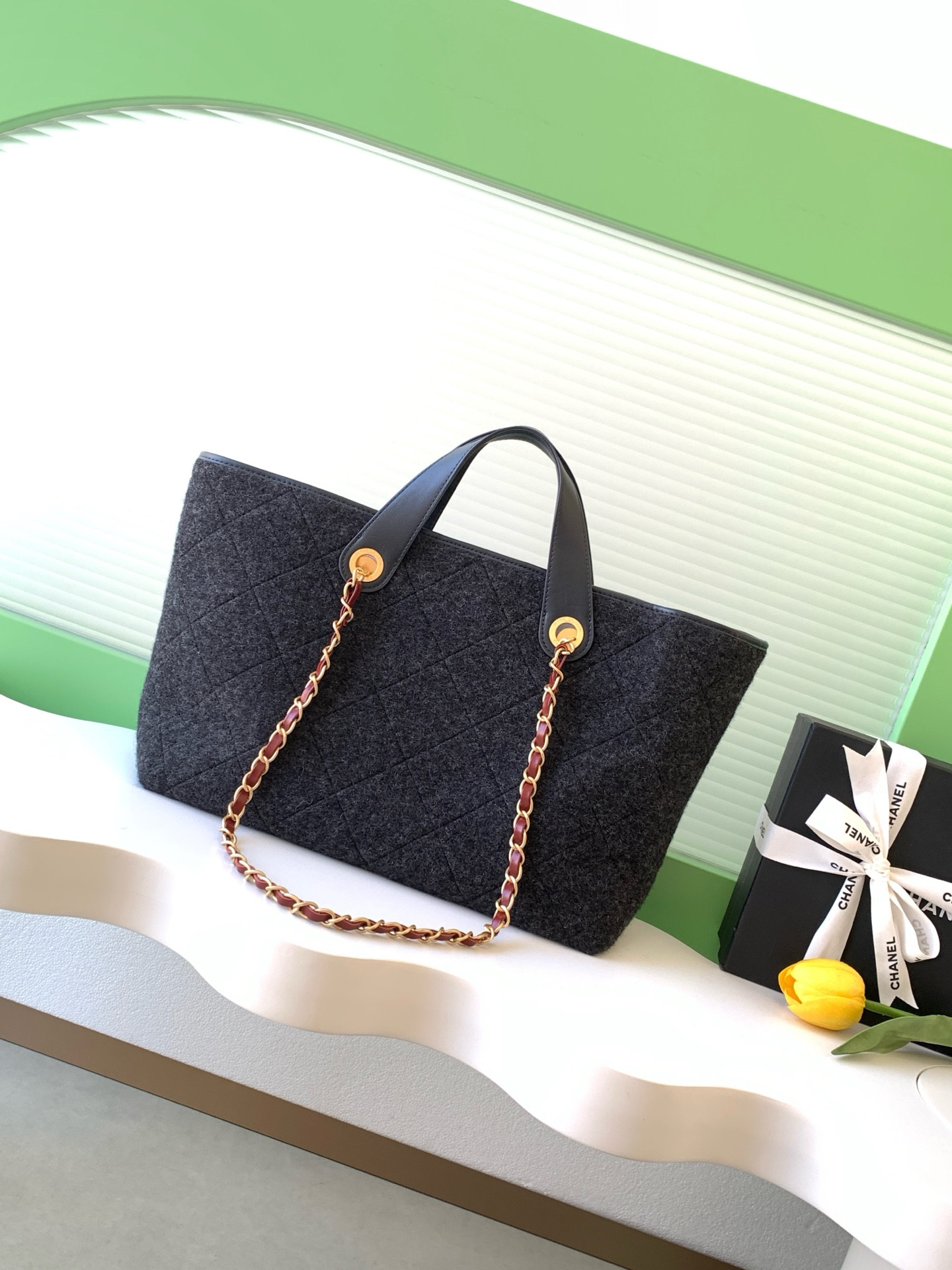 Ch**el Shopping Bag 26x44x13cm