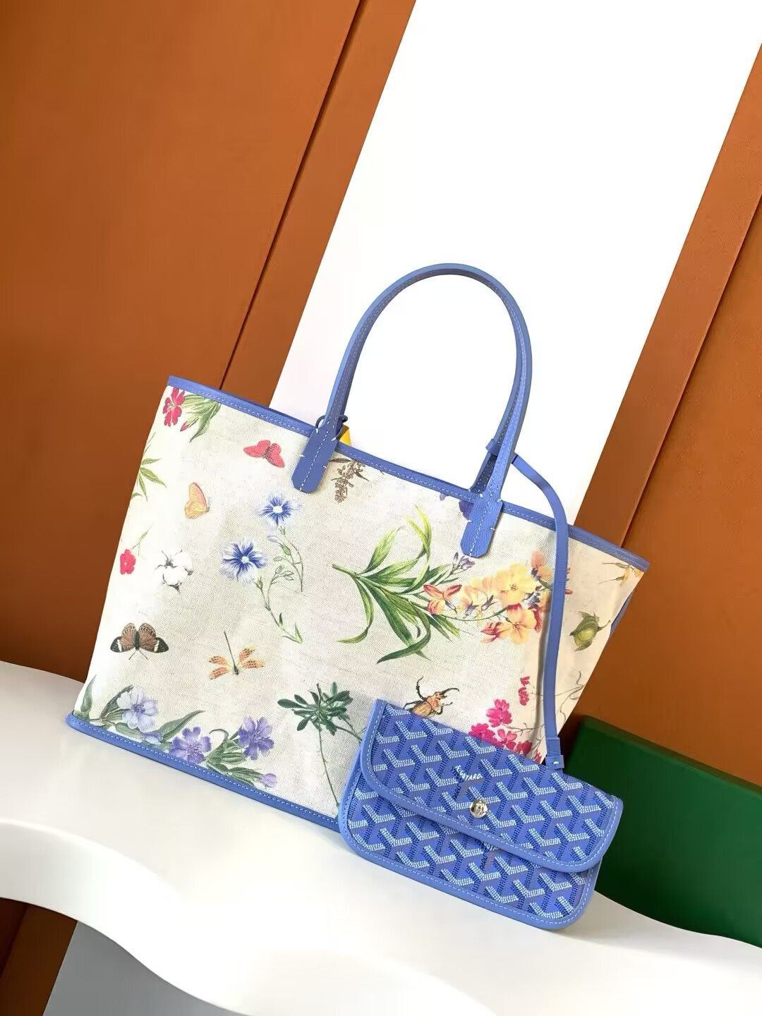 G09ard small saint l0vis bag 28 cm x 15 cm x 34 cm
