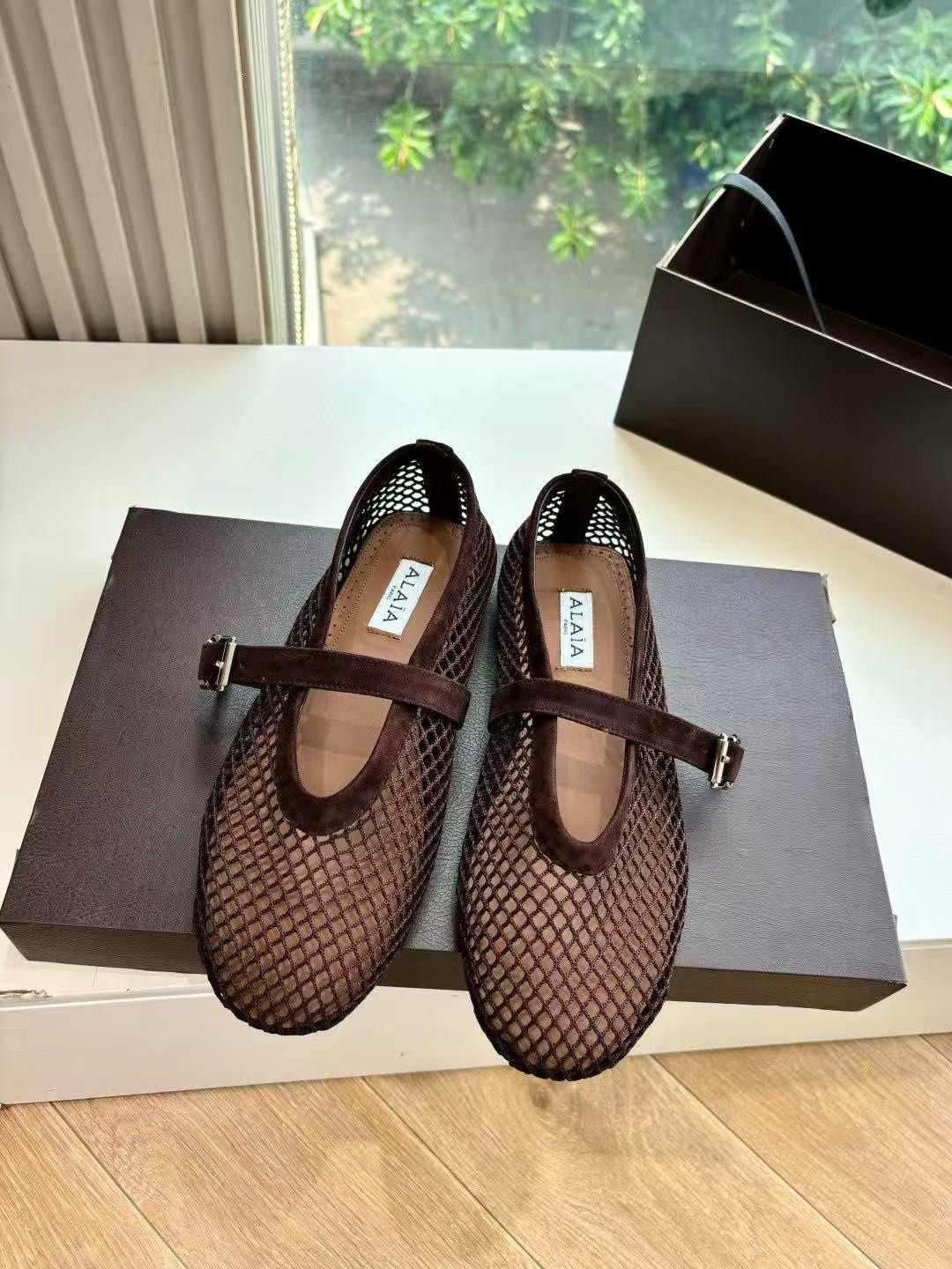 UA A1a1a BALLET FLATS IN FISHNET