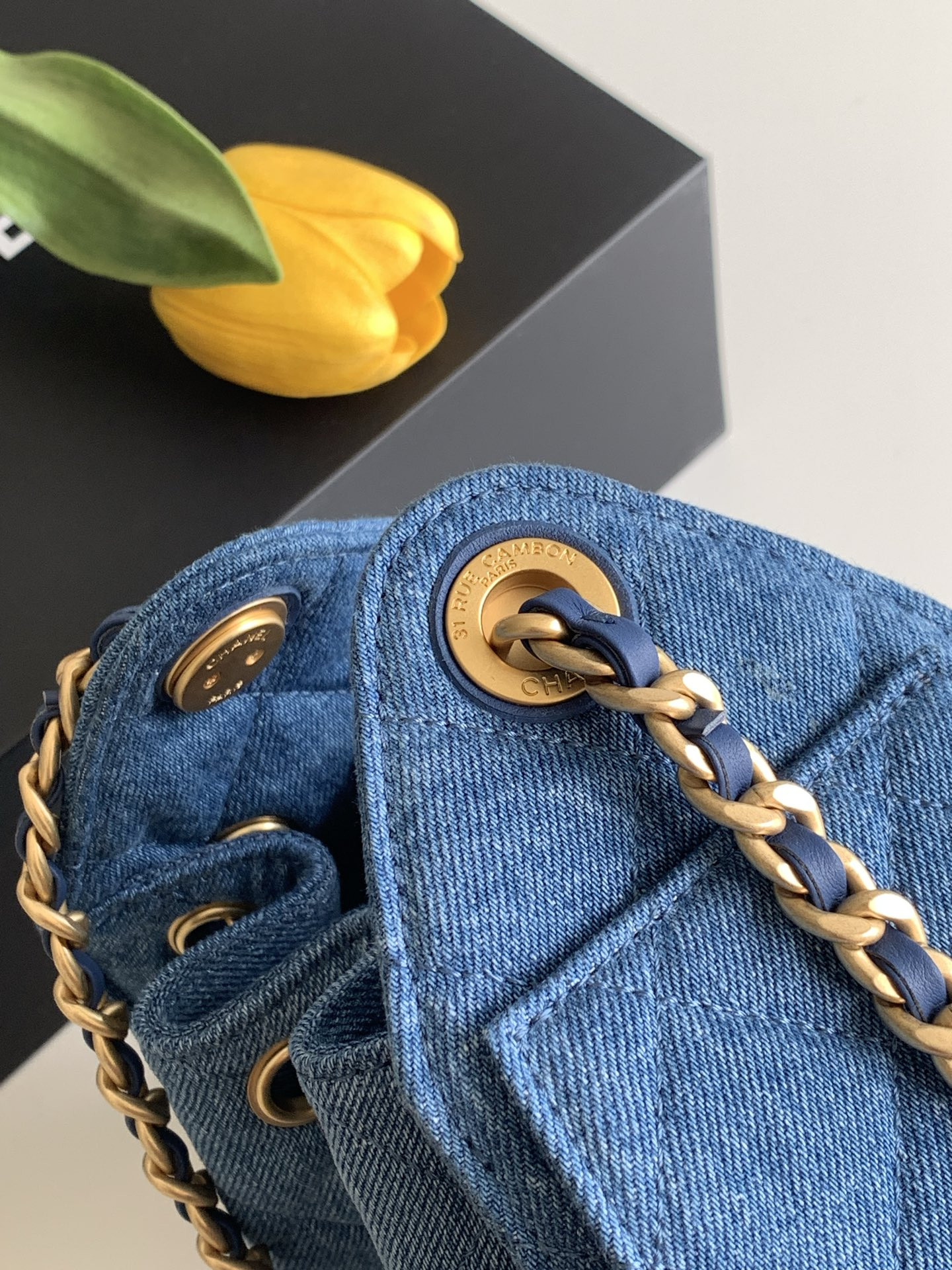 Ch**el 25c bucket bag 20x22x12.5cm
