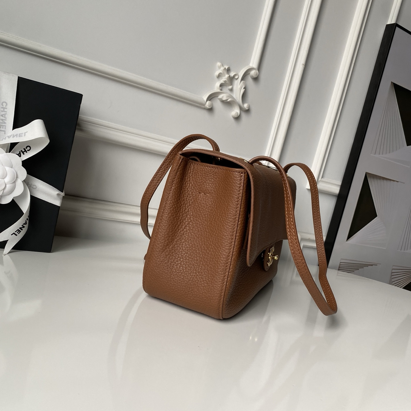 Ch**el maxi flapbag gold hardware as6231 19.5x32x10cm