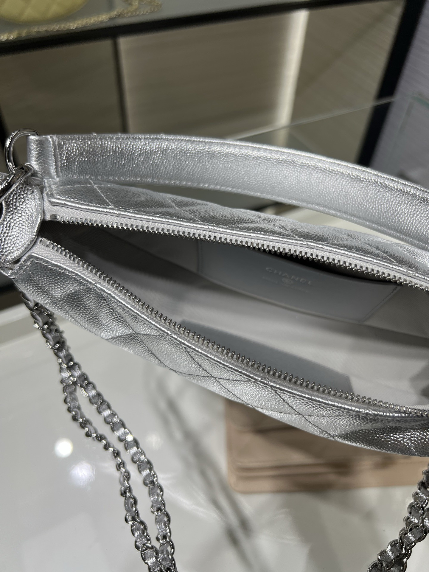 Ch**el clutch with chain silver hardware ap5094 15x22x6cm