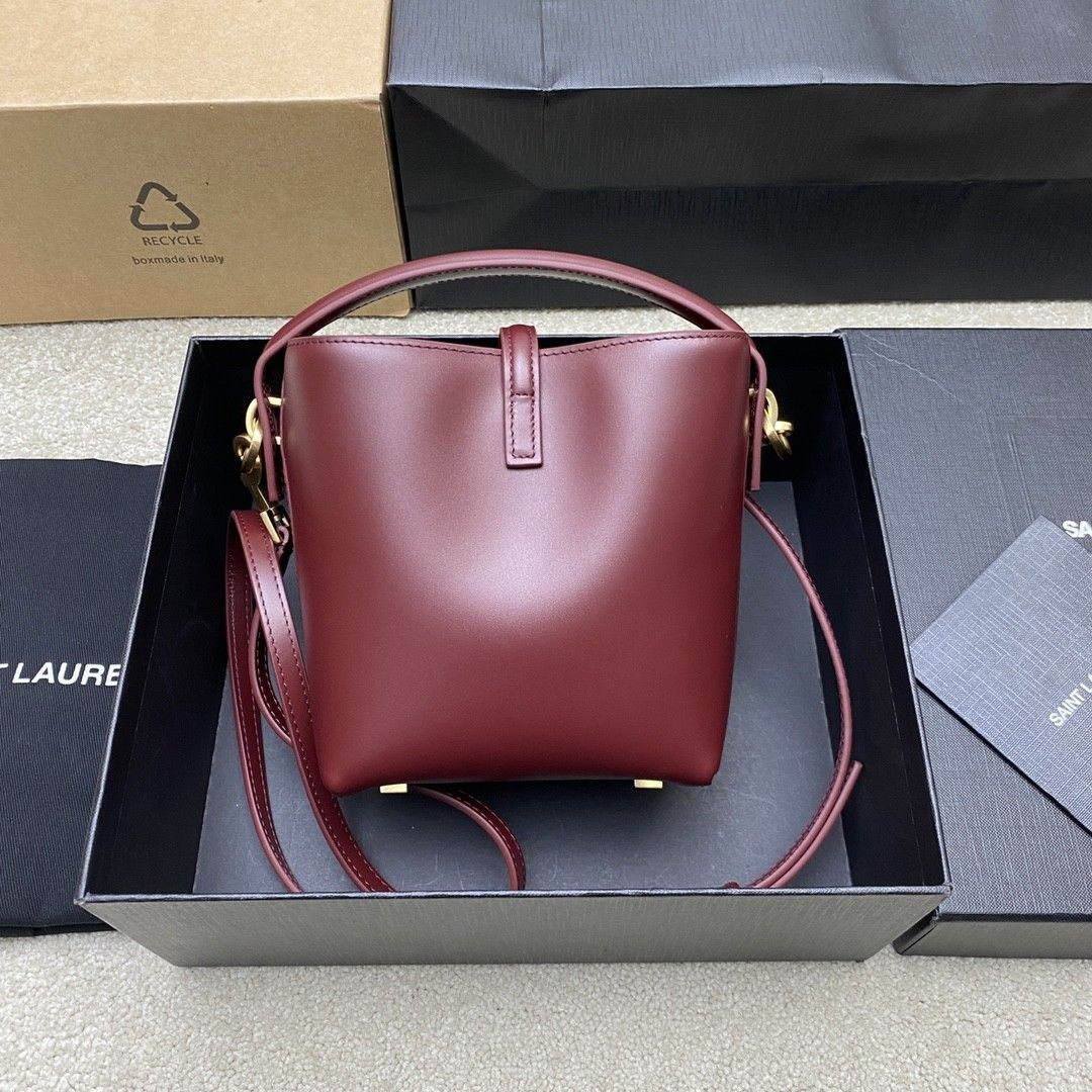 Y51 LE 37 Mini (Shiny Leather) 15x13x6cm