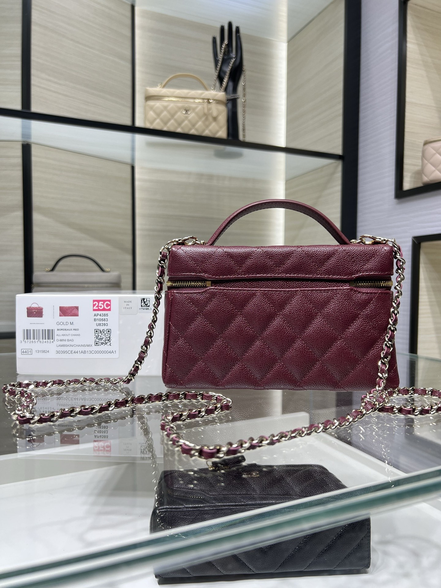 Ch**el classic vanity with chain handbag ap4385 17x19.5x5cm