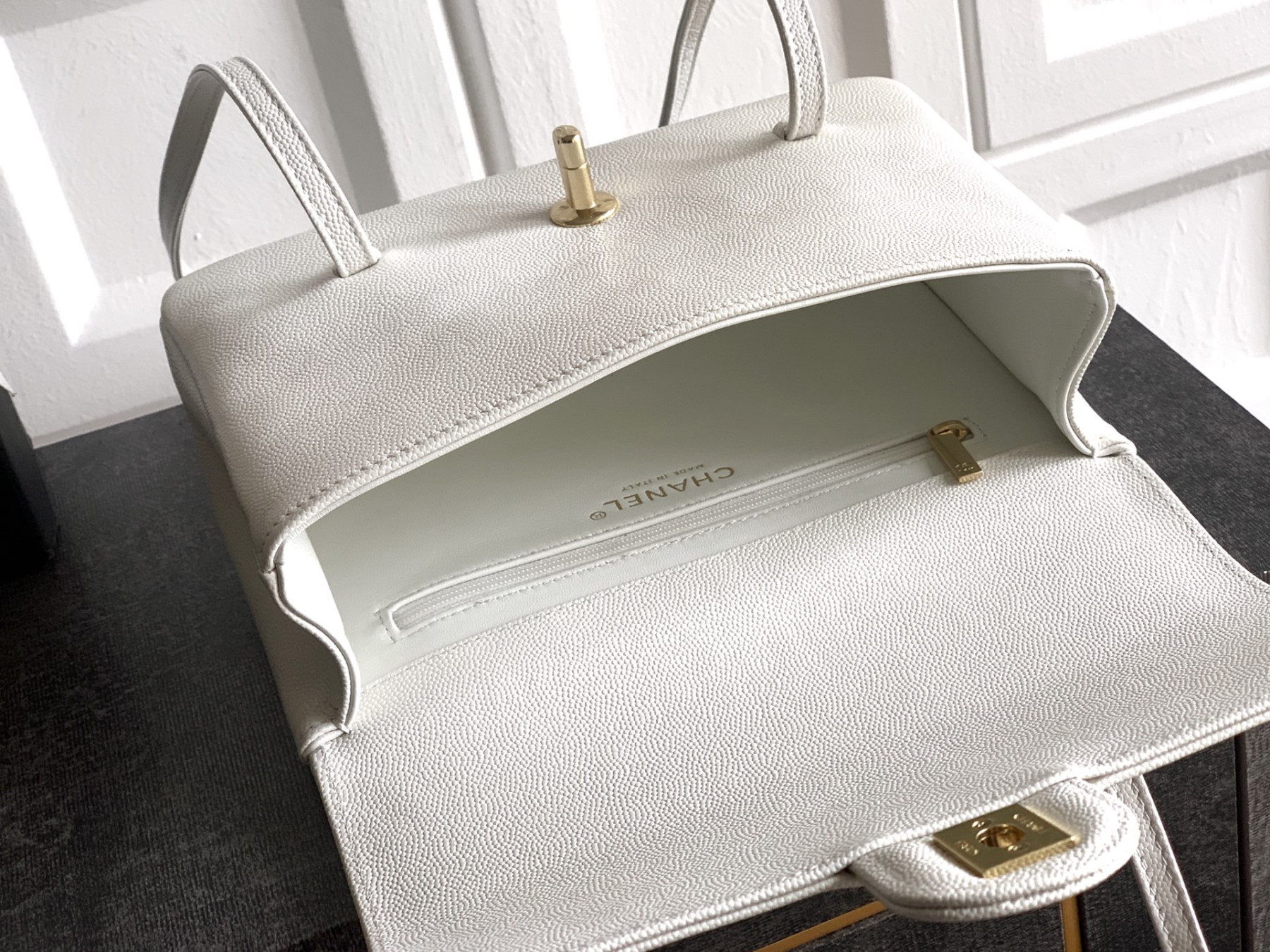 Ch**el small flap bag as6130 15x22x7cm