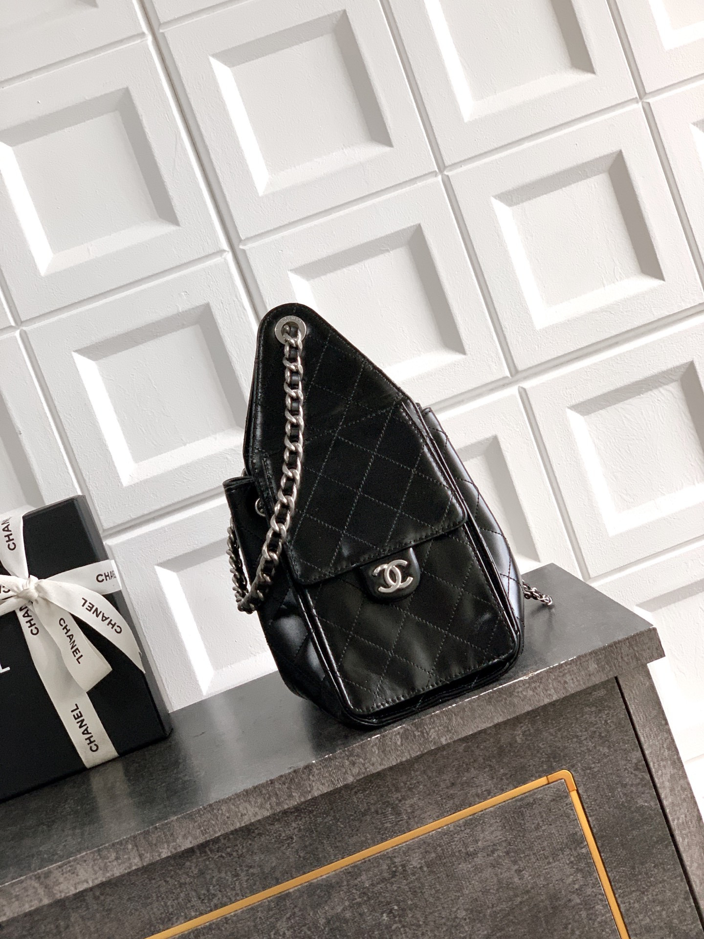 Ch**el 25c bucket bag oil wax leather 30x26x14cm