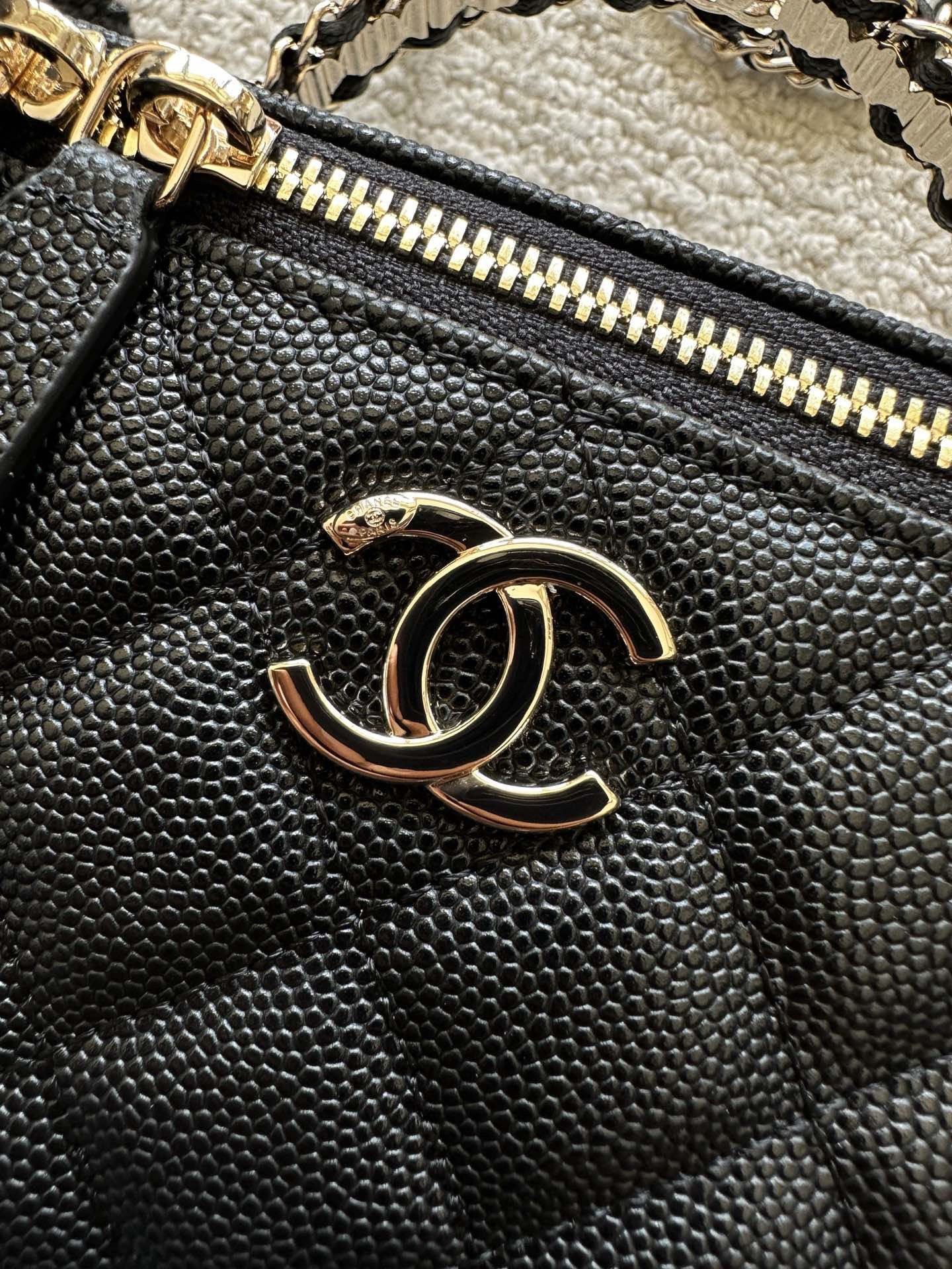 Ch**el classic vanity with chain handbag as4940 17x9.5x8cm