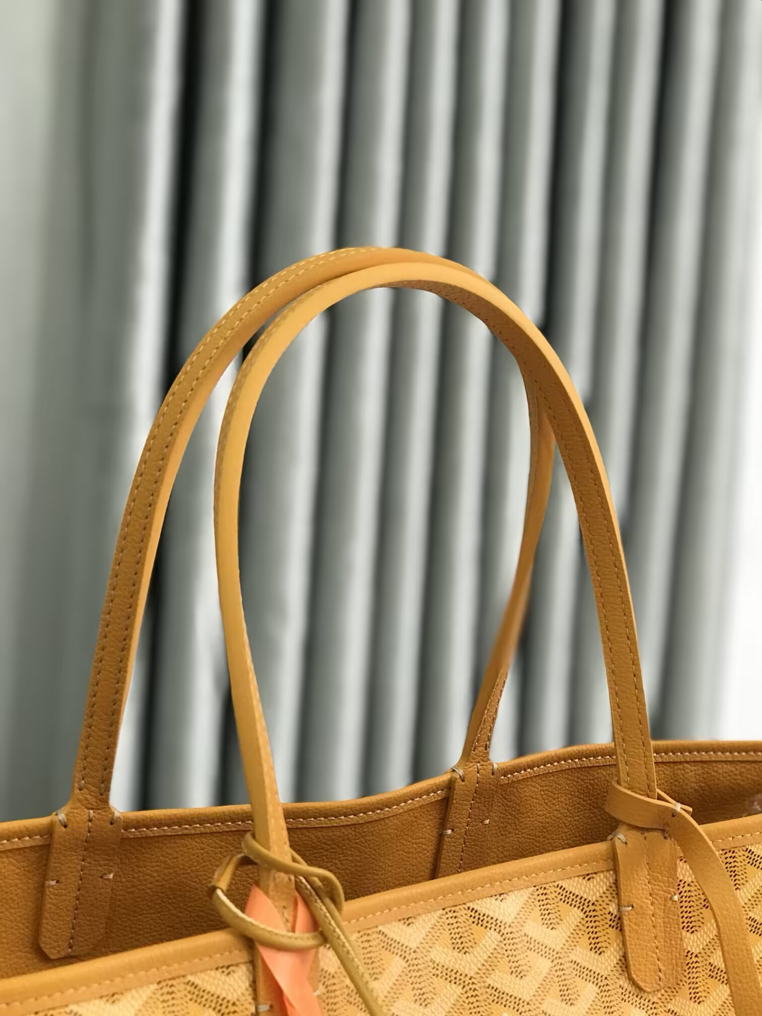 G09ard anjou gm bag 39x32x19cm