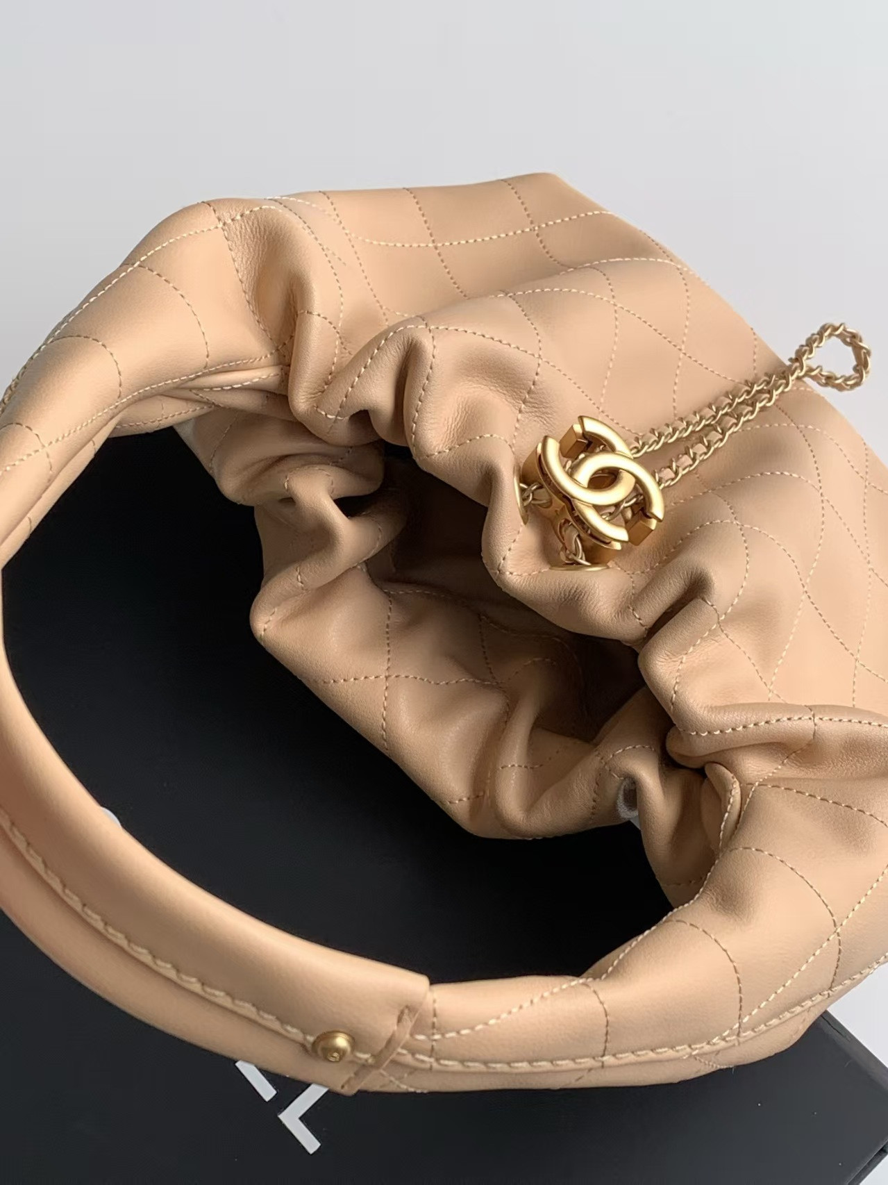 Ch**el hobo handbag as5976 32x24x12cm