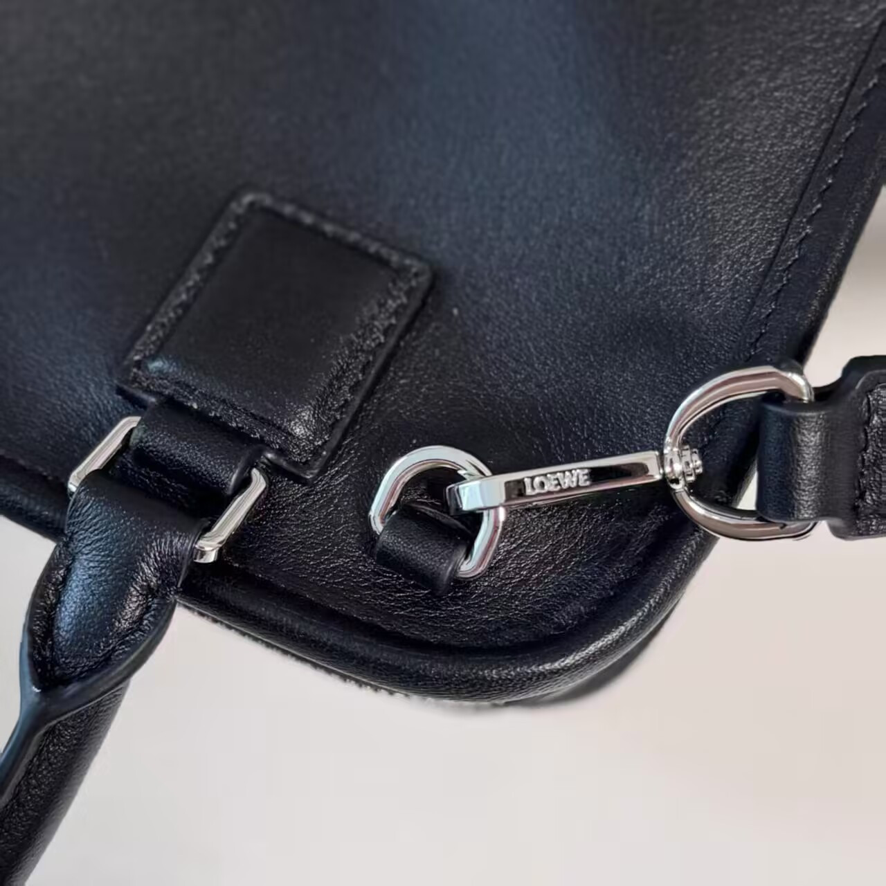 L0ew* small amazona 180 bag 24.5x10x18.5cm