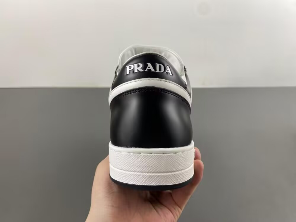 UA Pra*a Downtown Low Top Sneakers