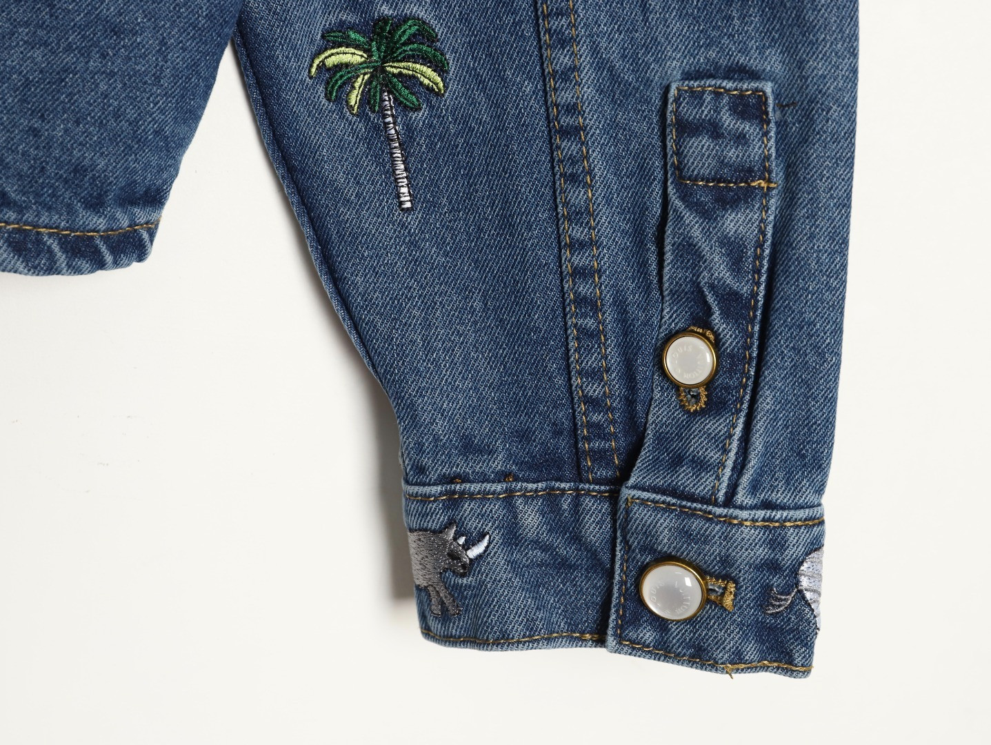 l0vis vvtt0n lv spring 26ss De*1m coats suit