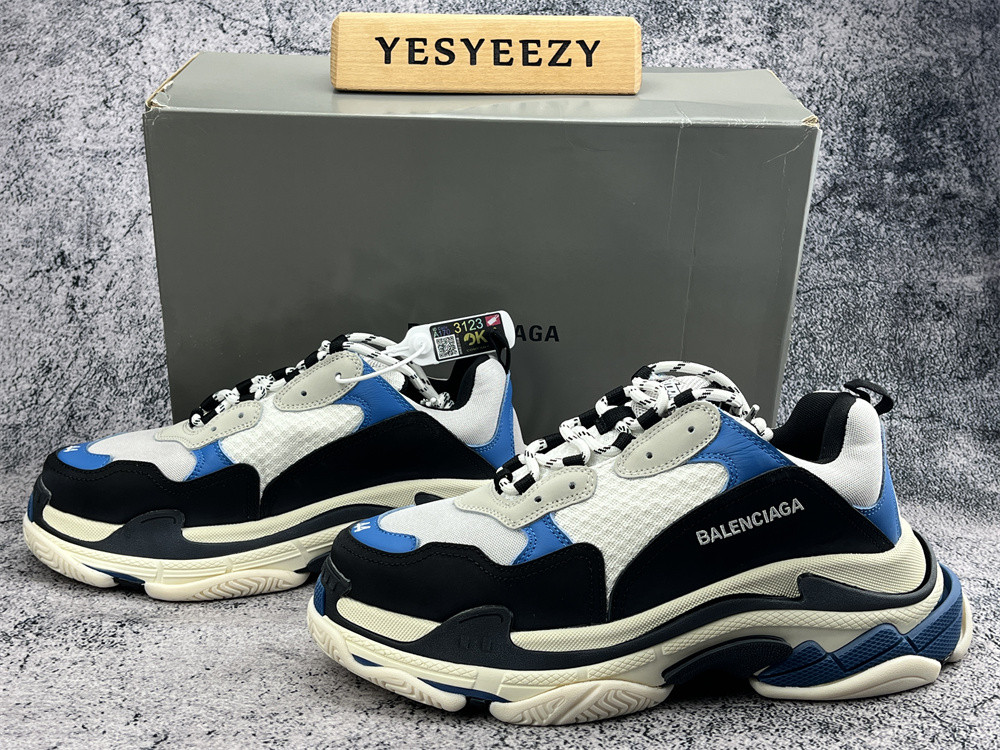 UA TRIPLE S CLEAR SOLE WHITE BRILLIANT BLUE
