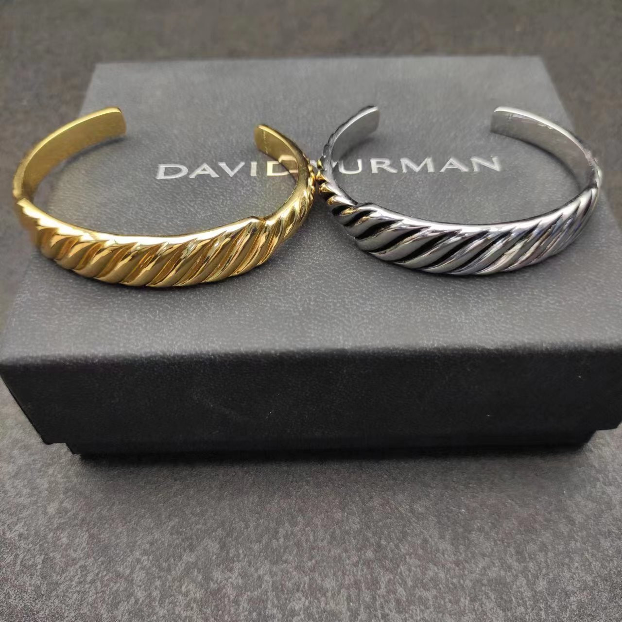 dau1d Yvrm*n 12.9mm bracelet(wrist circumference 15-20cm)