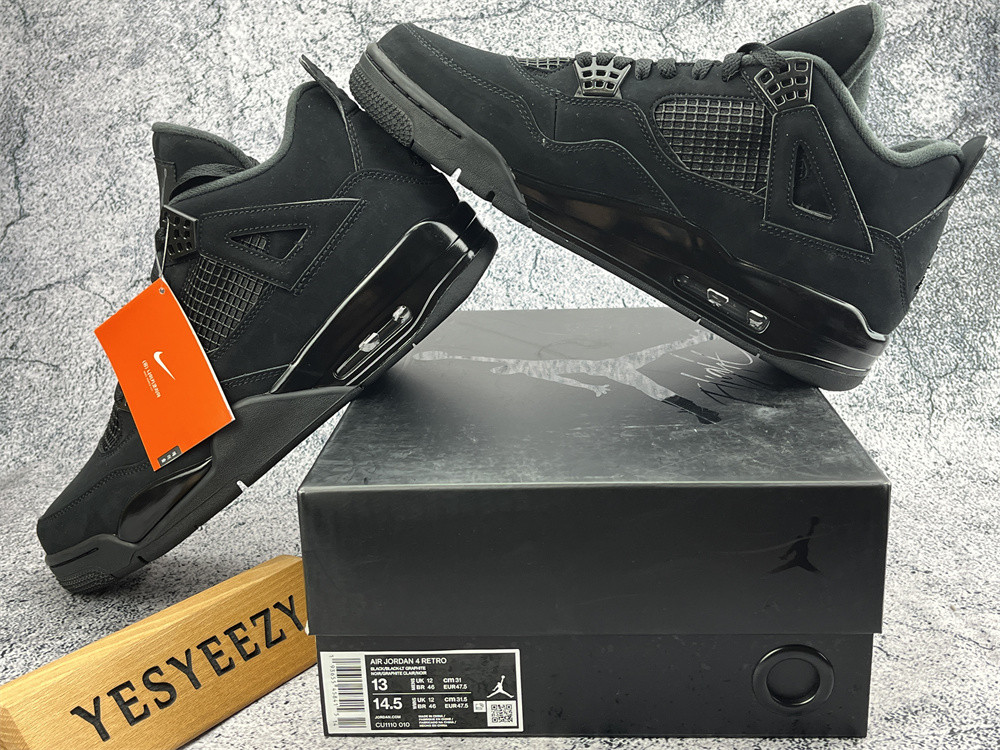 UA AIR JORDAN 4 RETRO 