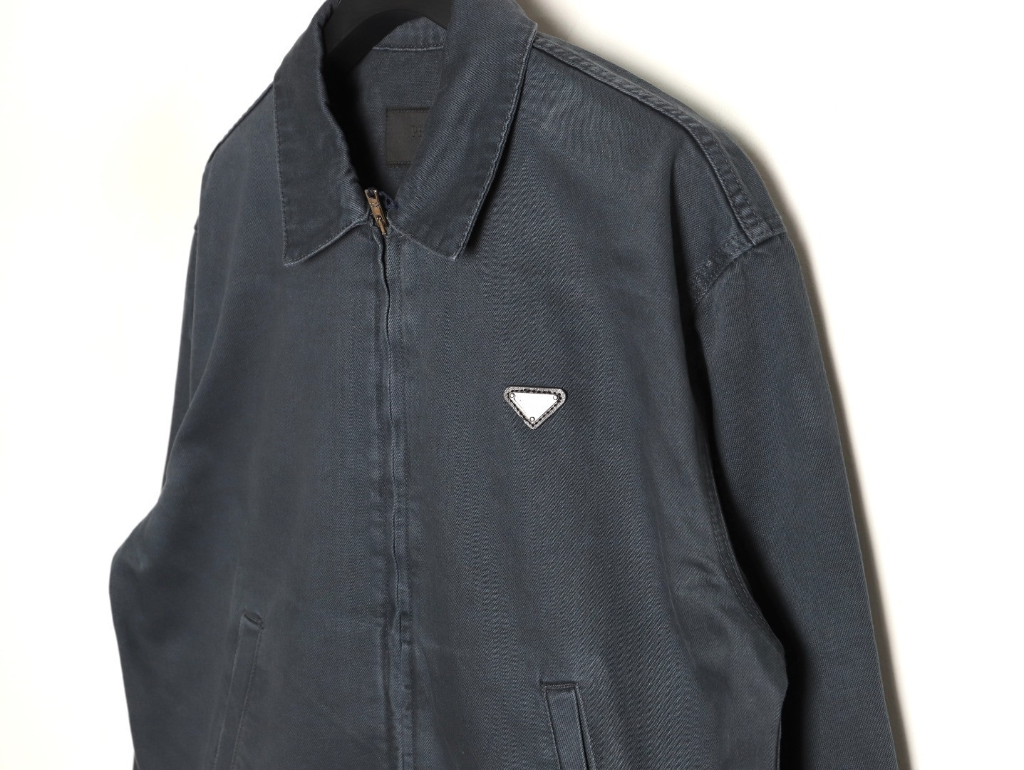 pra*a De*1m coats