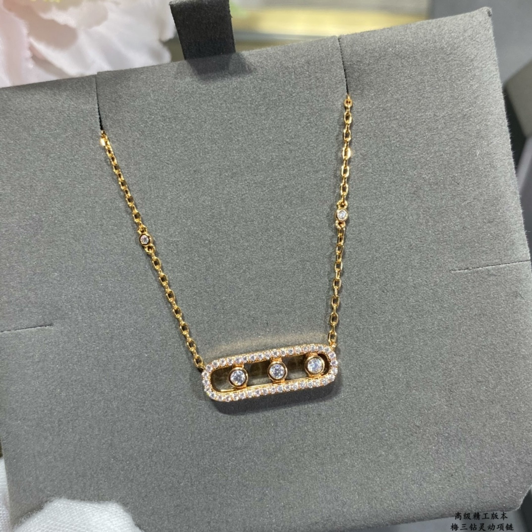 Mes1kaa full d1am0nd moving necklace