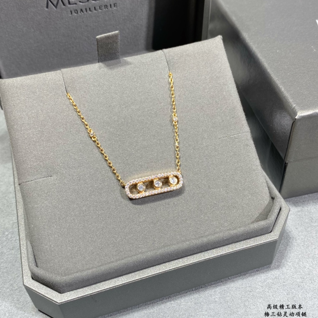 Mes1kaa full d1am0nd moving necklace