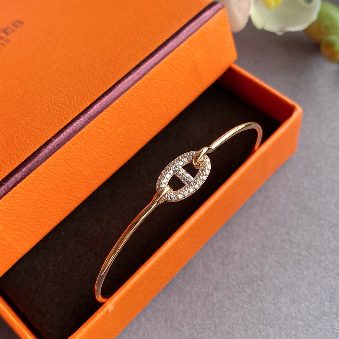 H**me5 thin tube D1am0nd pig nose Bracelet