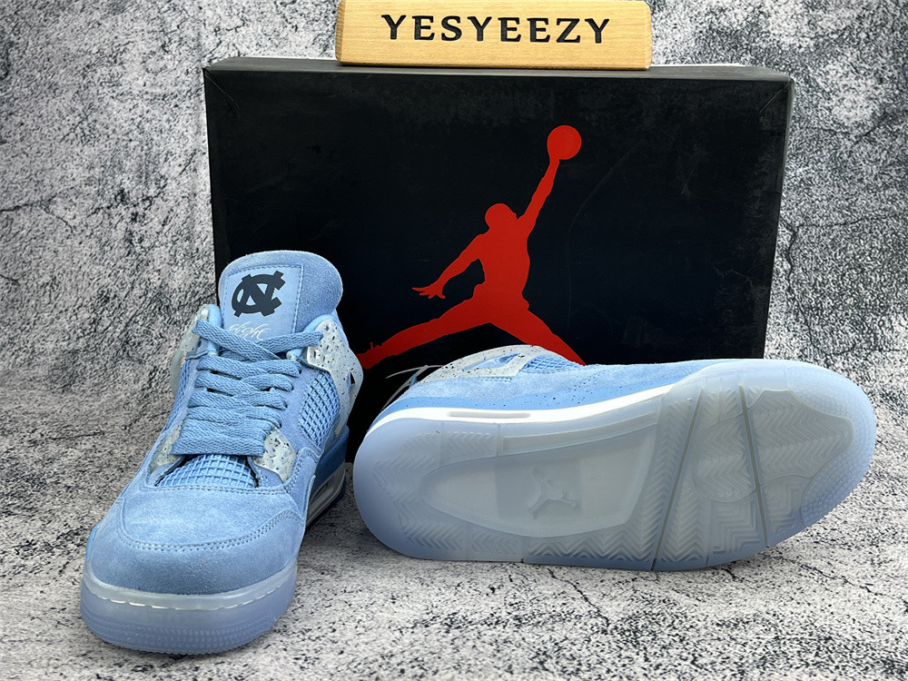 UA AIR JORDAN 4 RETRO 
