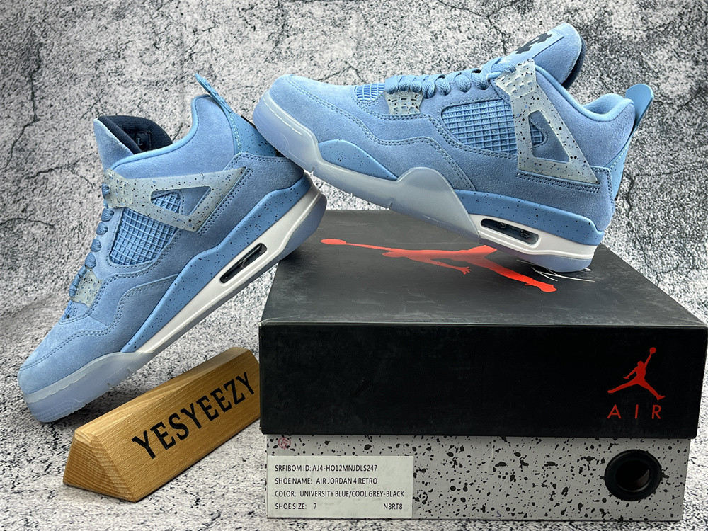 UA AIR JORDAN 4 RETRO 