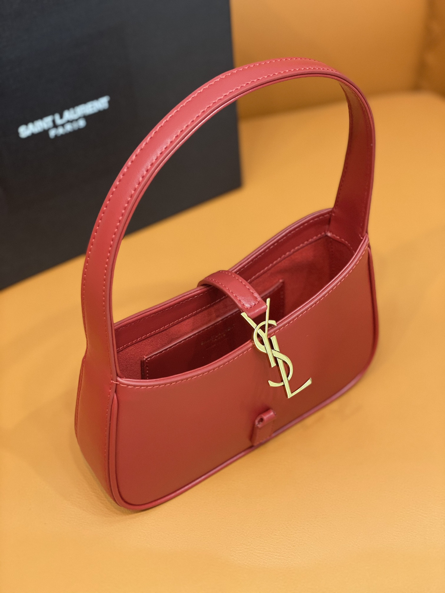 Y51 MINI LE 5 À 7 IN SMOOTH LEATHER Red 19 X 11.5 X 4.5 CM
