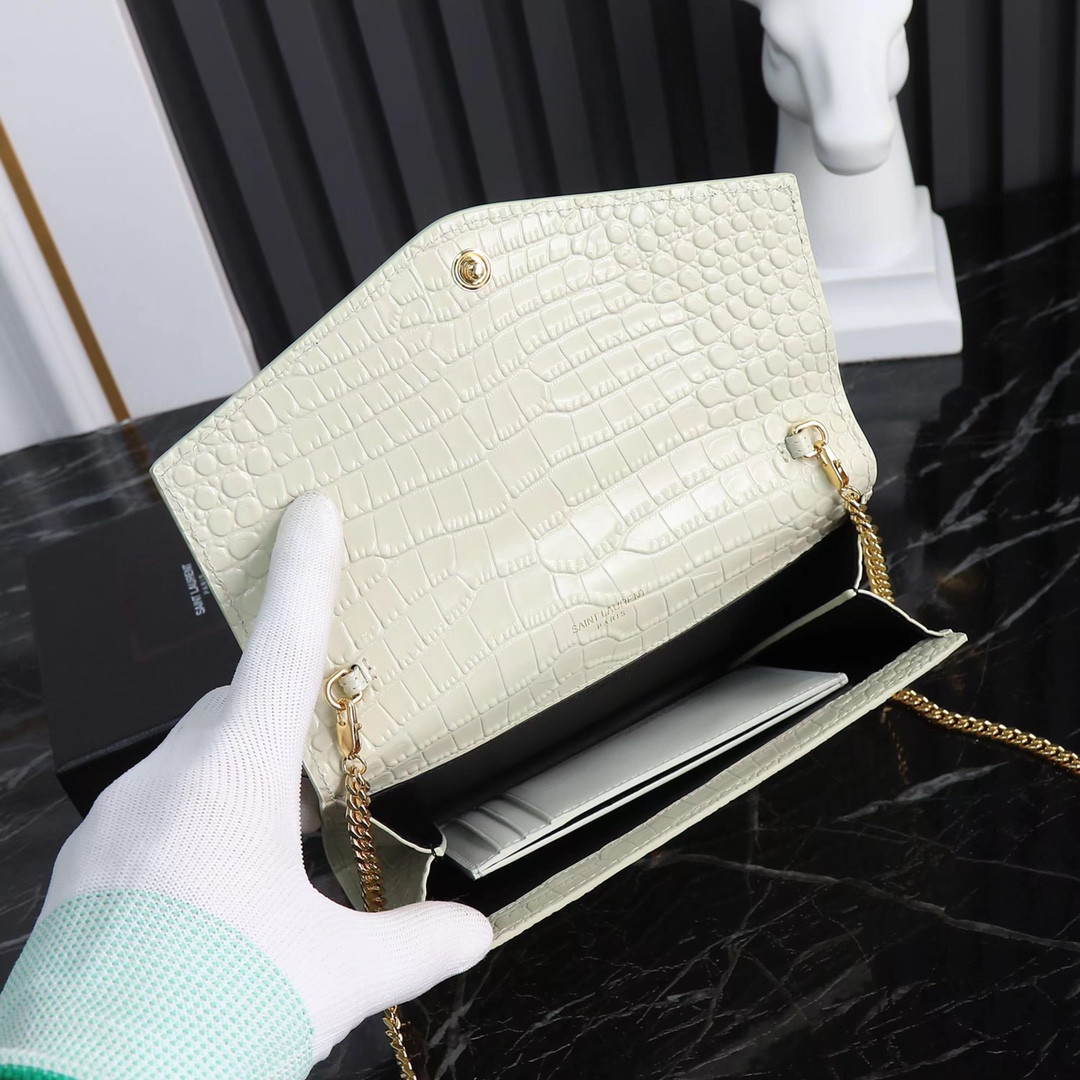 Y51 uptown chain wallet in crocodile-embossed shiny leather 7.5 x 4.7 x 1.2 inches