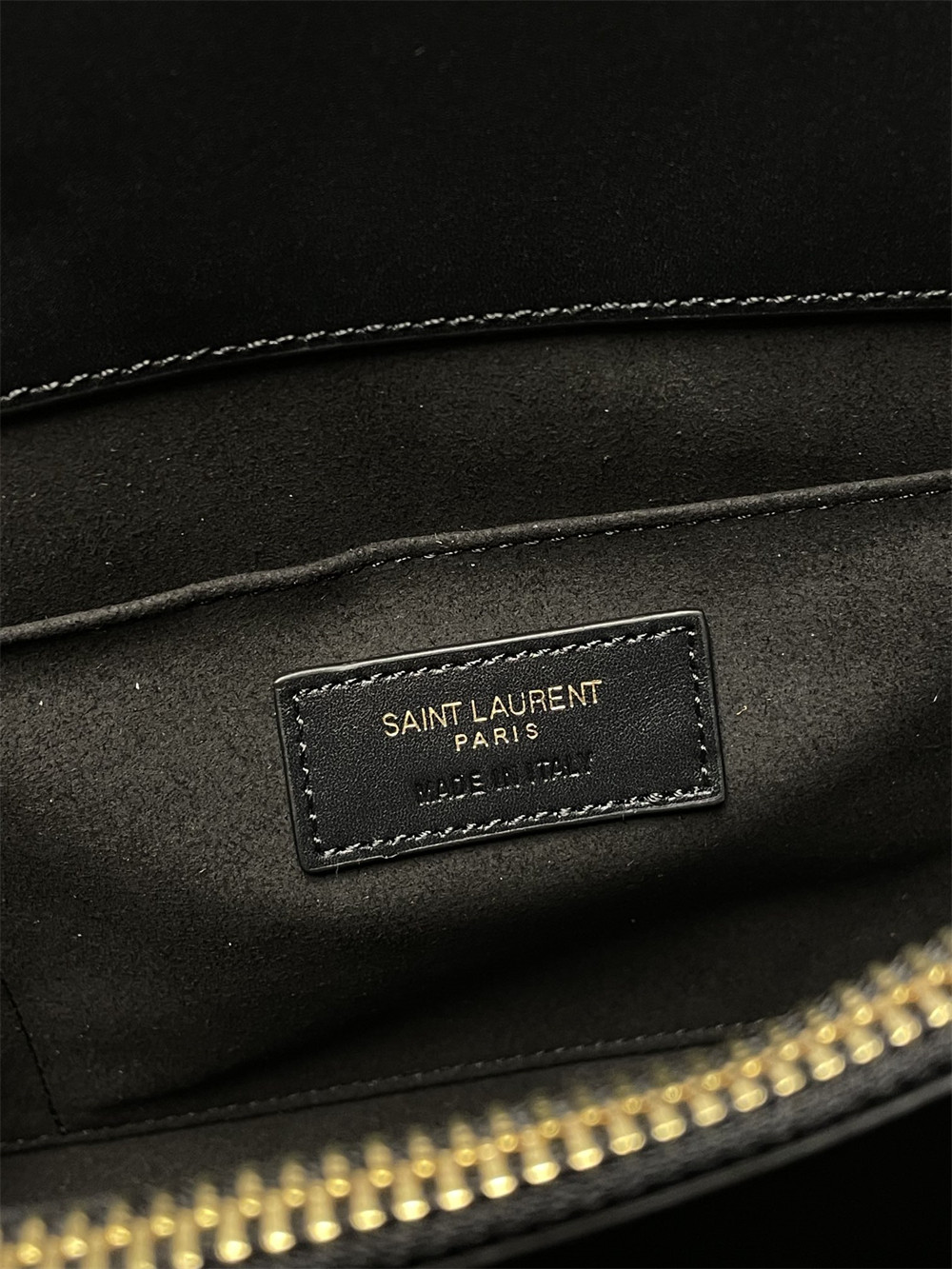 Y51 SAC DE JOUR BABY IN SHINY LEATHER BLACK