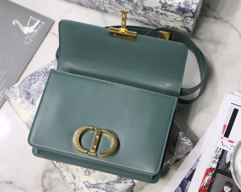 D10r 30 MONTAIGNE CHAIN BAG BLUE