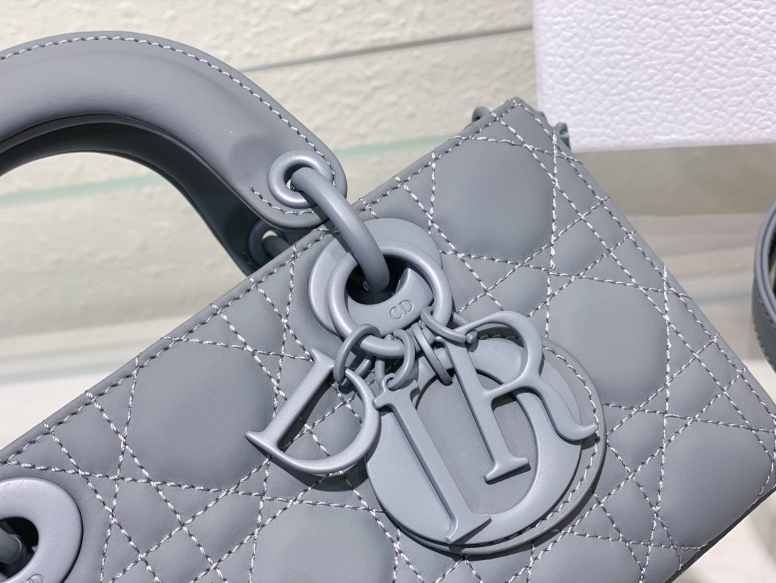 D10r SMALL LADY D-JOY BAG Ultramatte Grey Cannage Calfskin