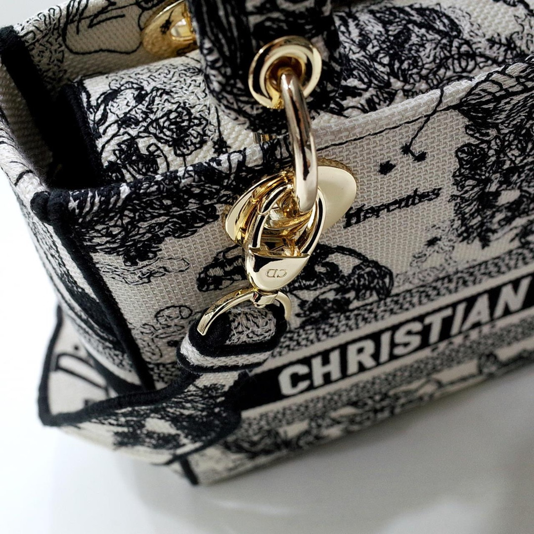 MEDIUM D10r LADY D-LITE BAG  24 x 20 x 11 cm