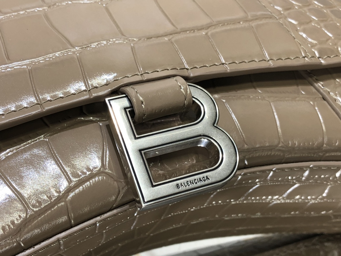 Ba1en*iaga WOMEN