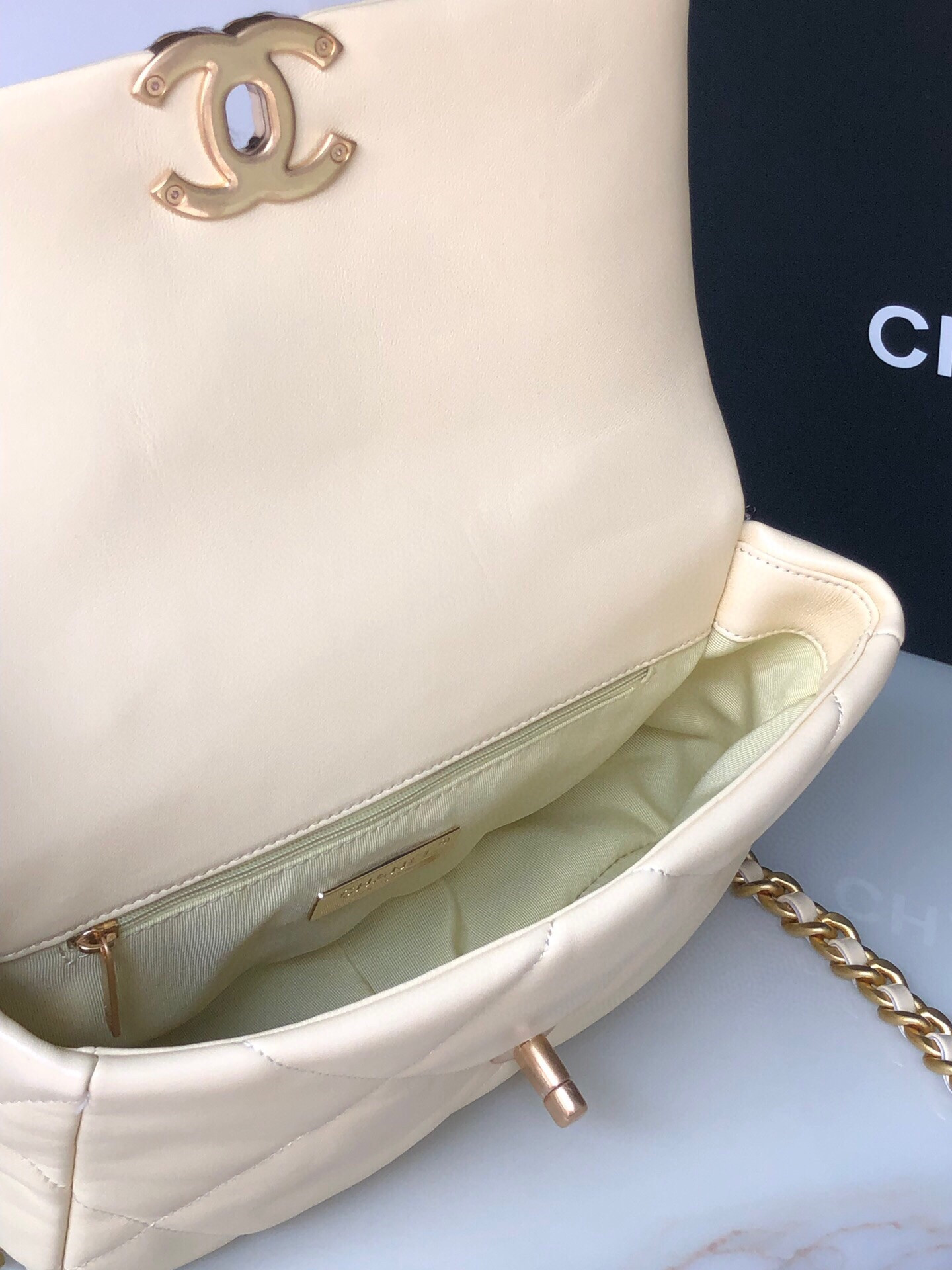 Ch**el 19 HANDBAG Shiny Leather, Gold-Tone, Silver-Tone & Ruthenium-Finish Metal Dark Yellow 6.2 × 10.1 × 3.5 in