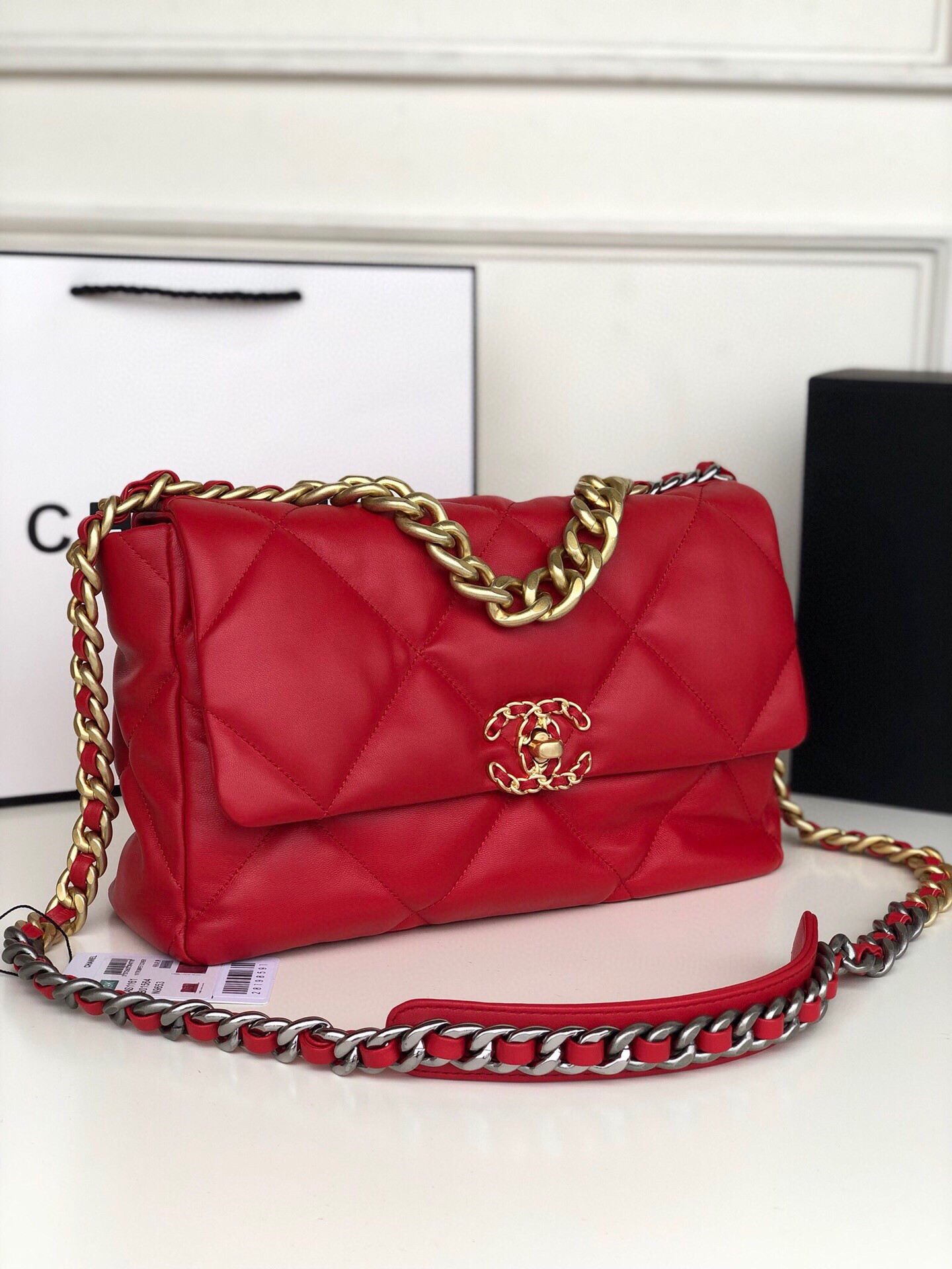 Ch**el 19 LARGE HANDBAG Shiny Leather, Gold-Tone, Silver-Tone & Ruthenium-Finish Metal Red 7.8 × 11.7 × 3.9 in