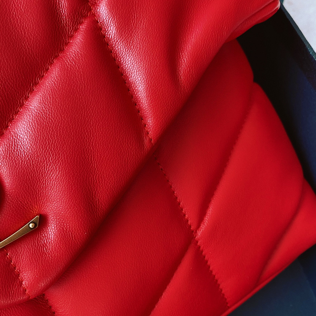 Y51 PUFFER SMALL IN NAPPA LEATHER RED 11.4 X 6.6 X 4.3 INCHES