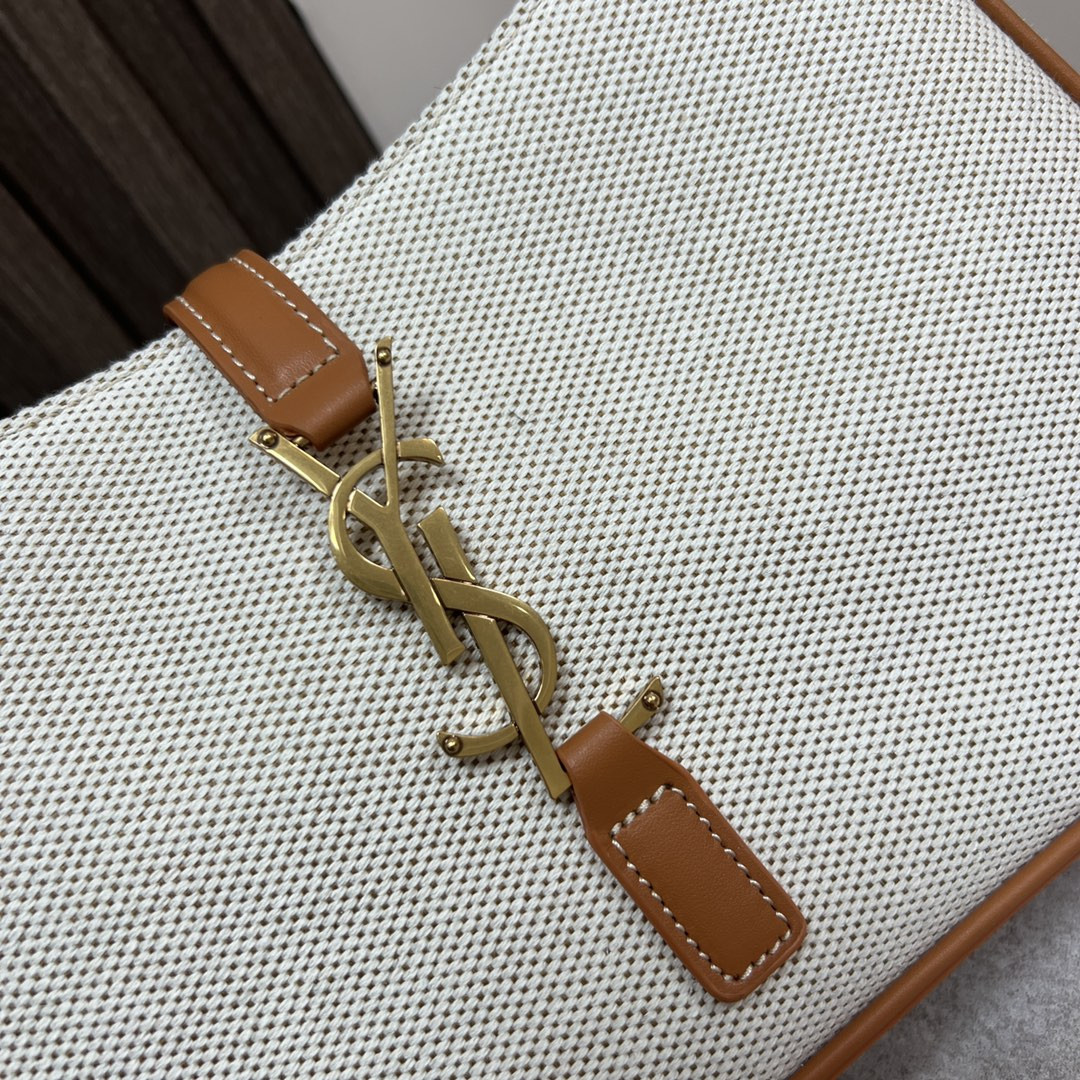 y51 le 5 À 7 in canvas and leather grege and bR1ck 9 x 6.3 x 2.5 inches