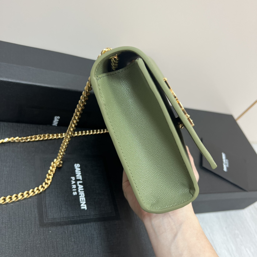 Y51 KATE MEDIUM IN GRAIN DE POUDRE EMBOSSED LEATHER GREEN 9.4 X 5.7 X 2.1 INCHES