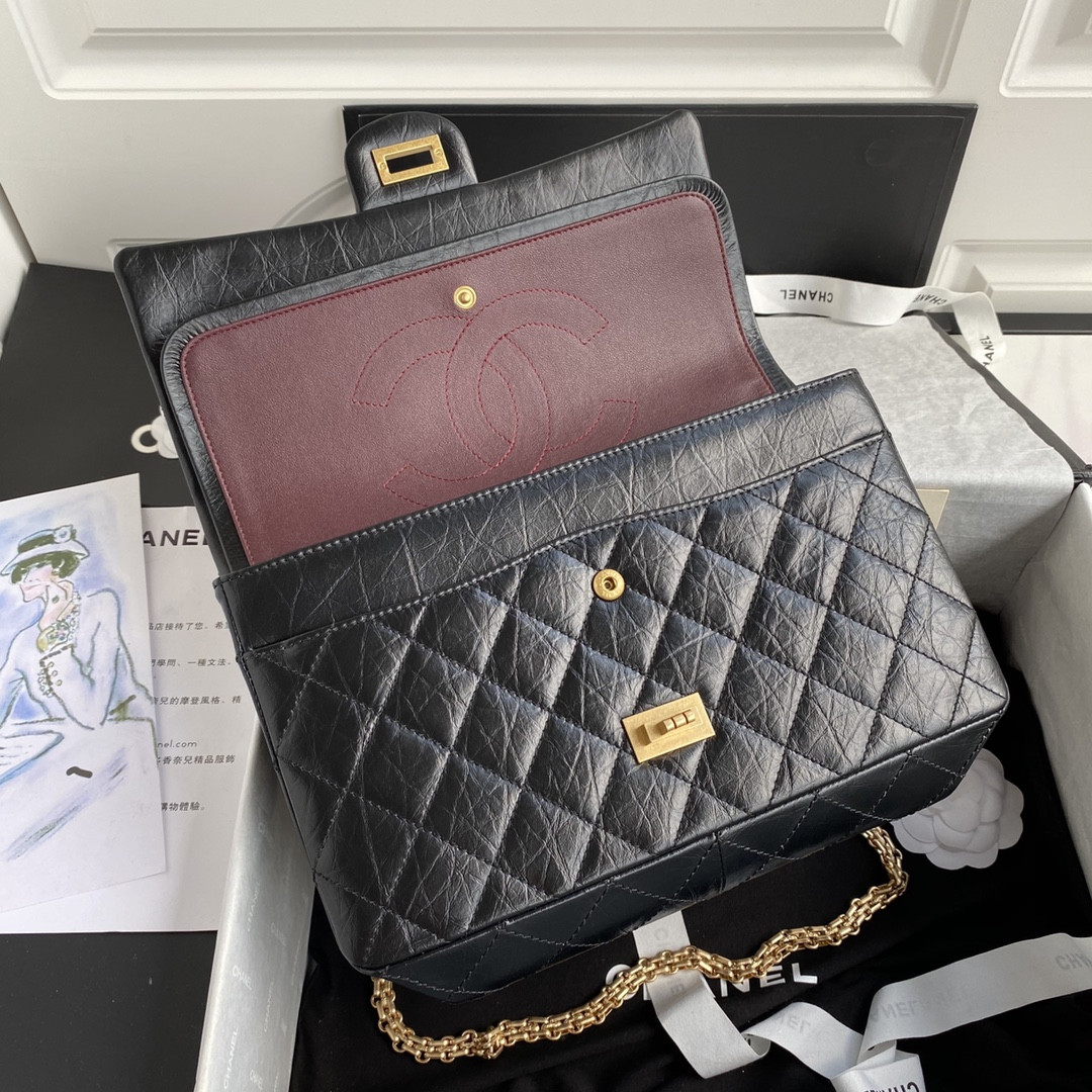 Ch**el LARGE 2.55 HANDBAG Black& Gold-Tone Metal 7.6 × 10.9 × 2.9 in