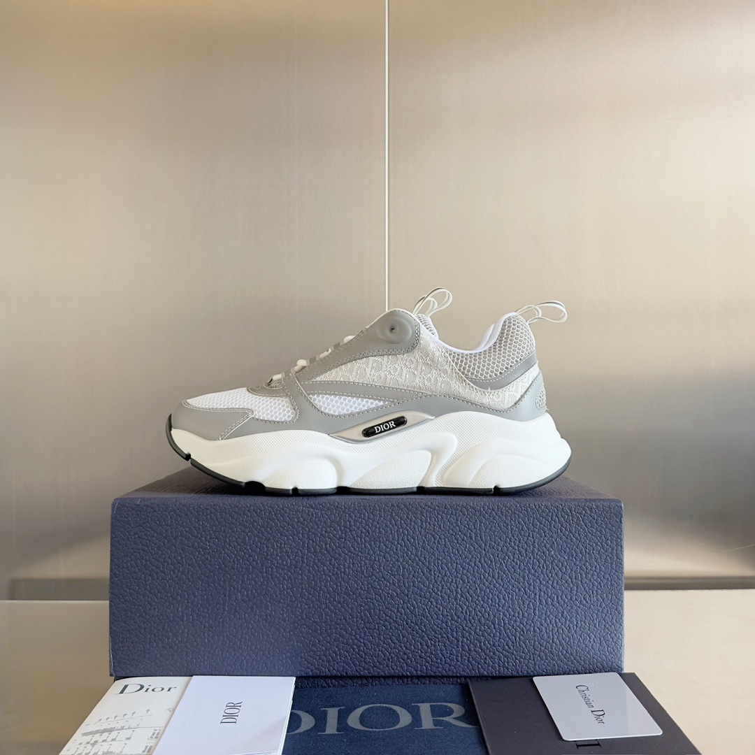 UA D10r B22 white Sneaker