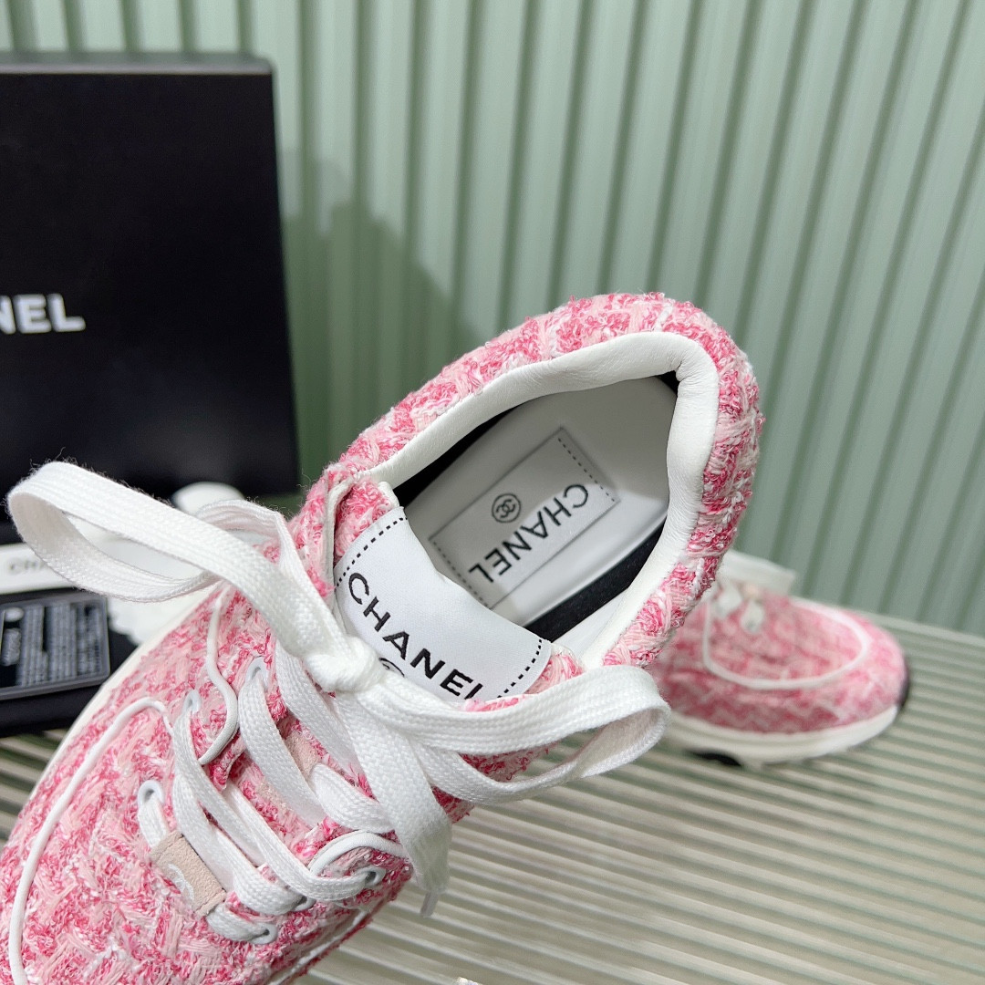 UA Ch**el SNEAKERS Tweed