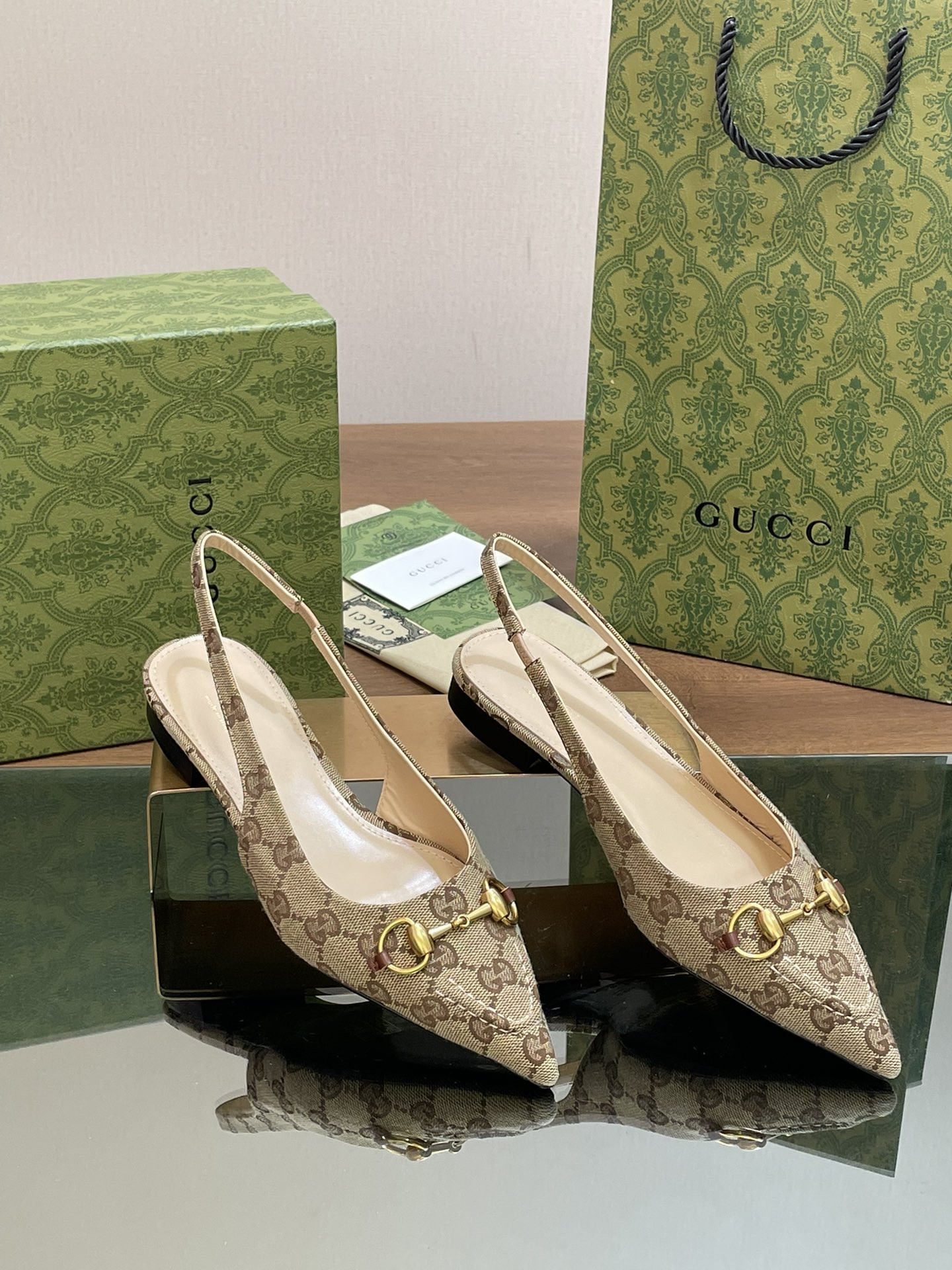 UA Gvc*1 WOMEN