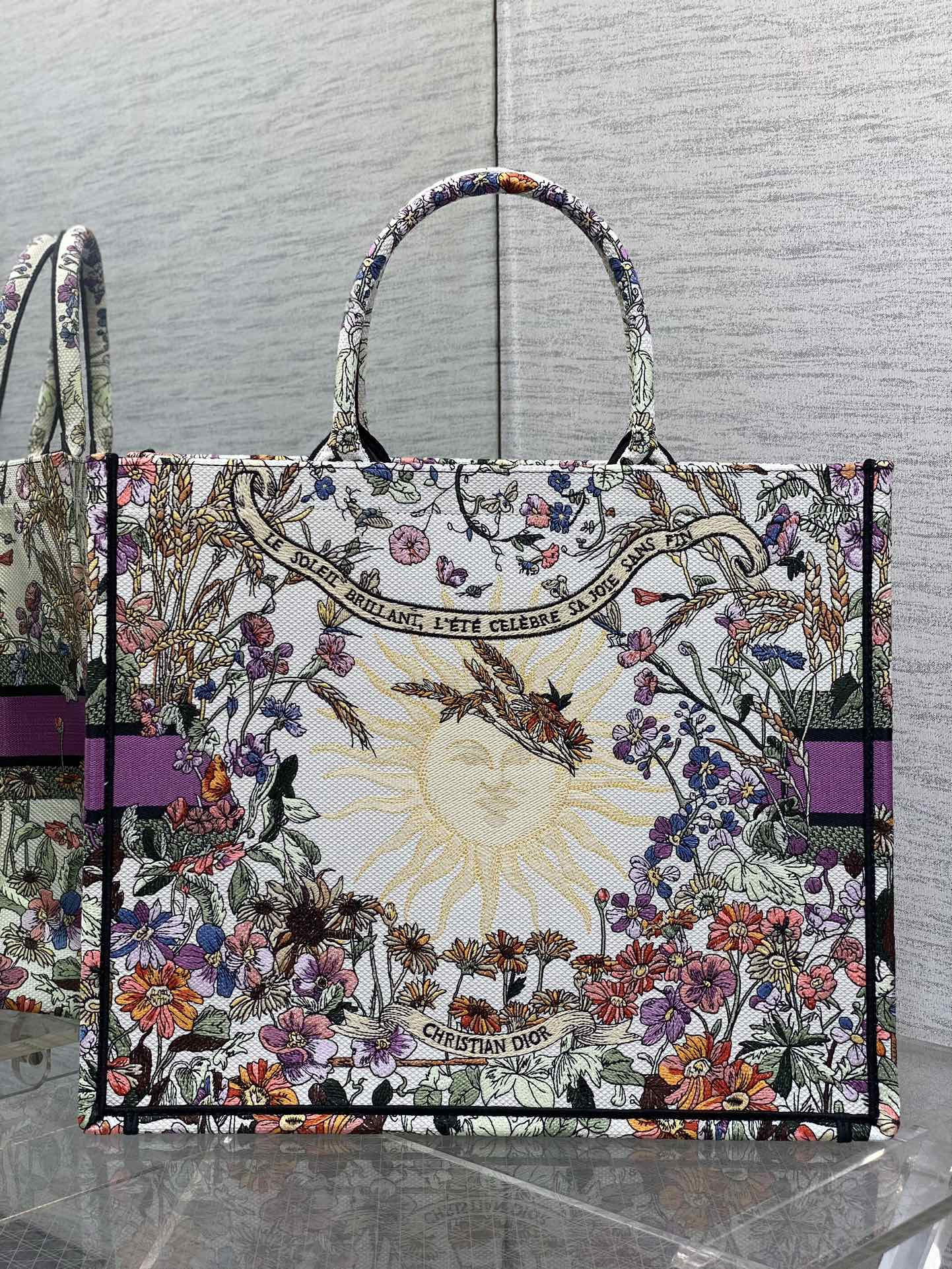 D10r Book Tote  Ecru Multicolor D10r 4 Saisons Été Soleil Embroidery 42 x18 x35cm