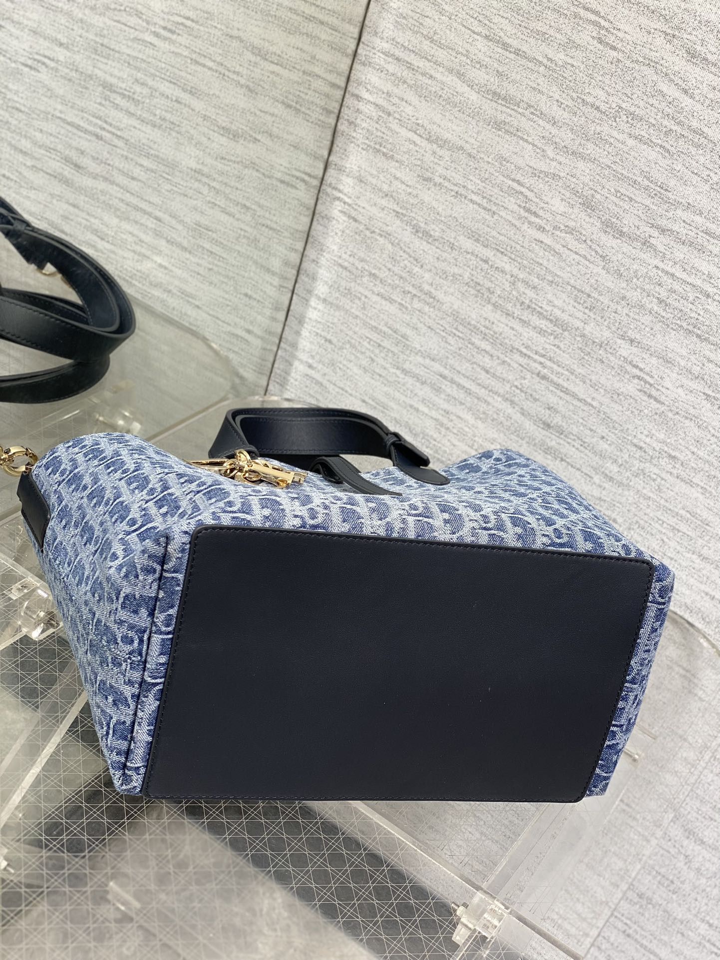 medium d10r toujours bag blue De*1m d10r oblique jacquard 28.5 x 21.5 x 17 cm