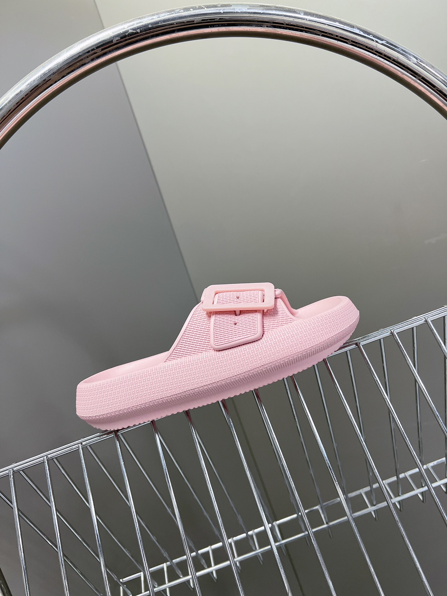 UA D10r Slide