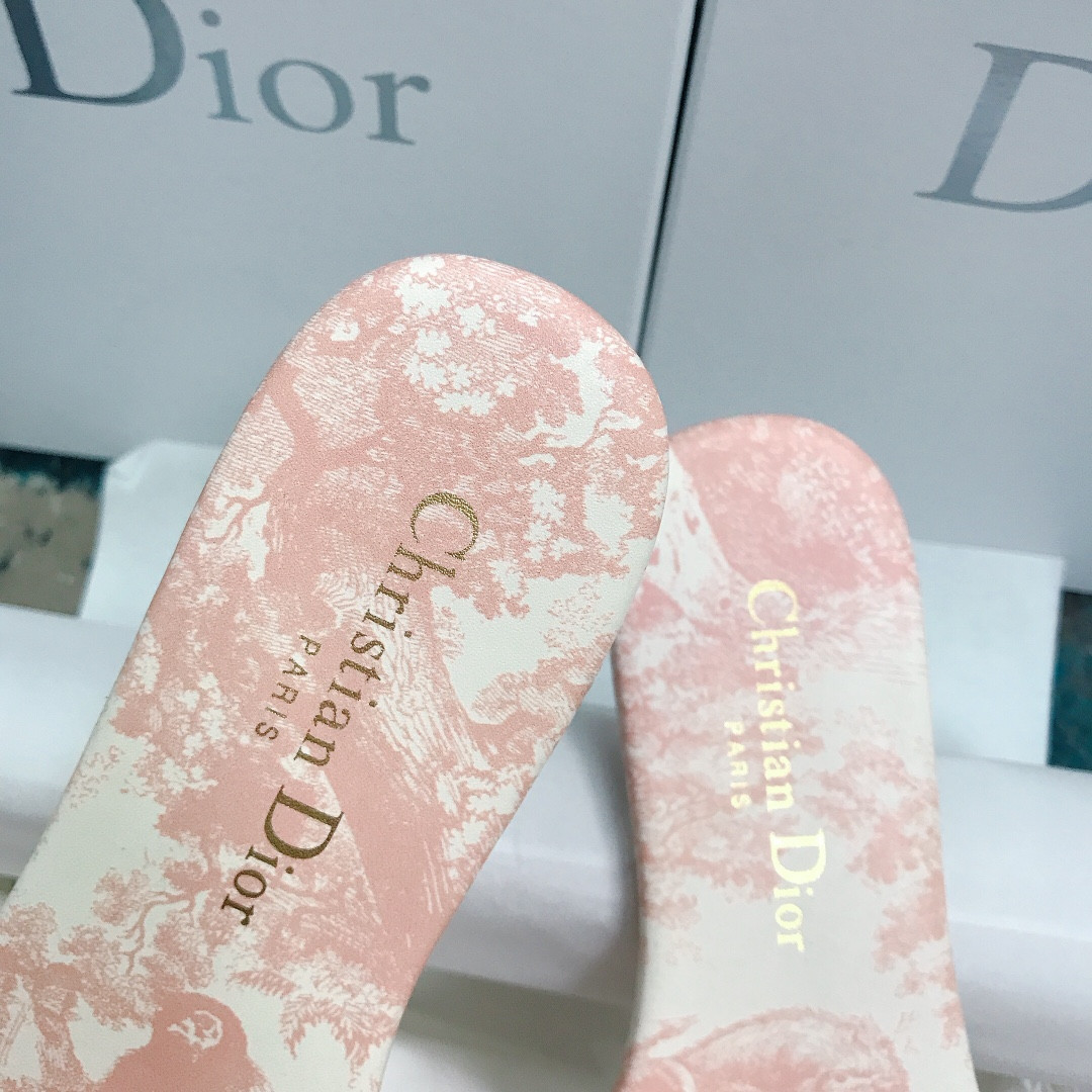 UA D10r Dway Slide